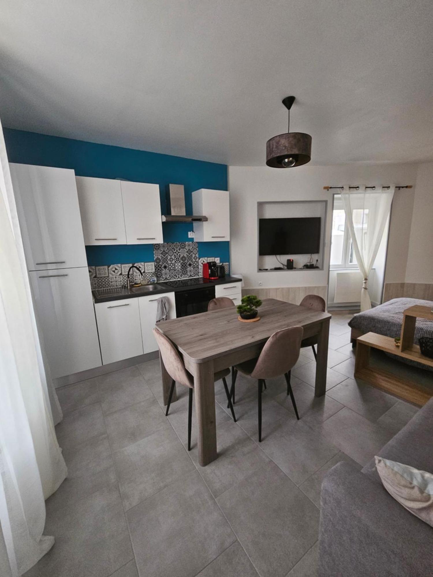 Sarl La Famille 1 Apartman Angoulême Kültér fotó